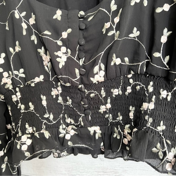 ACOA Black Square Neck Low Cut Floral Embroidered Blouse - Picture 6 of 11